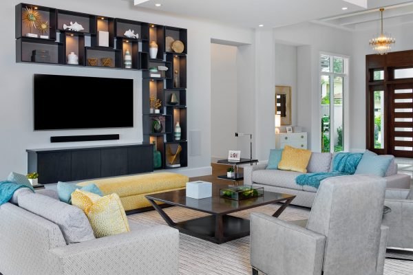 5913 Sunnyslope Great Room 2