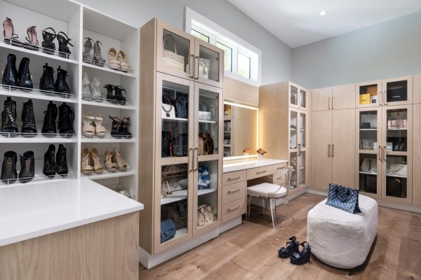 618 West St Naples FL 34108-large-014-036-Her Closet-1334x1000-72dpi