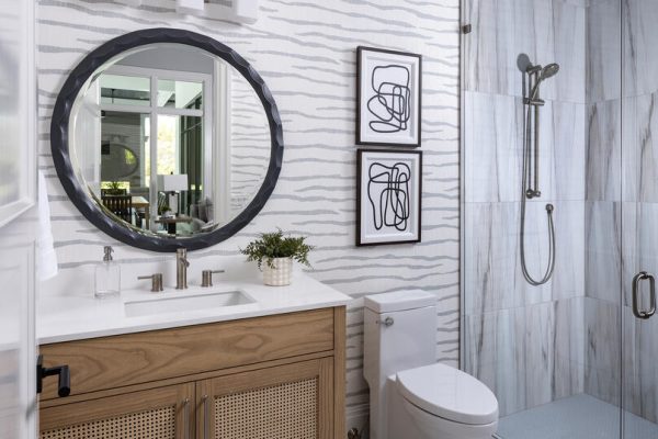 618 West St Naples FL 34108-large-019-016-Sitting Bath-808x1000-72dpi